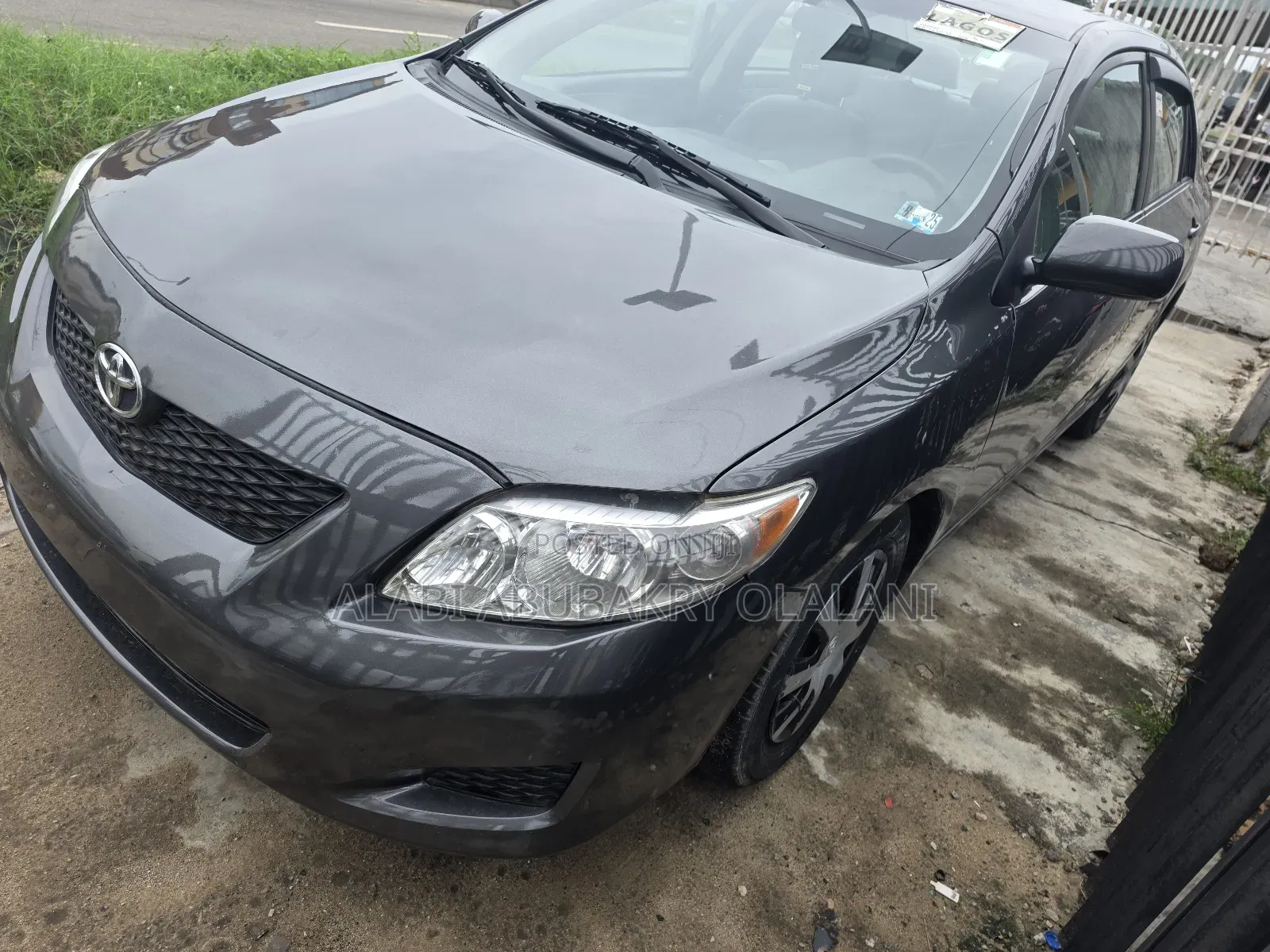 Toyota Corolla 2010 Gray