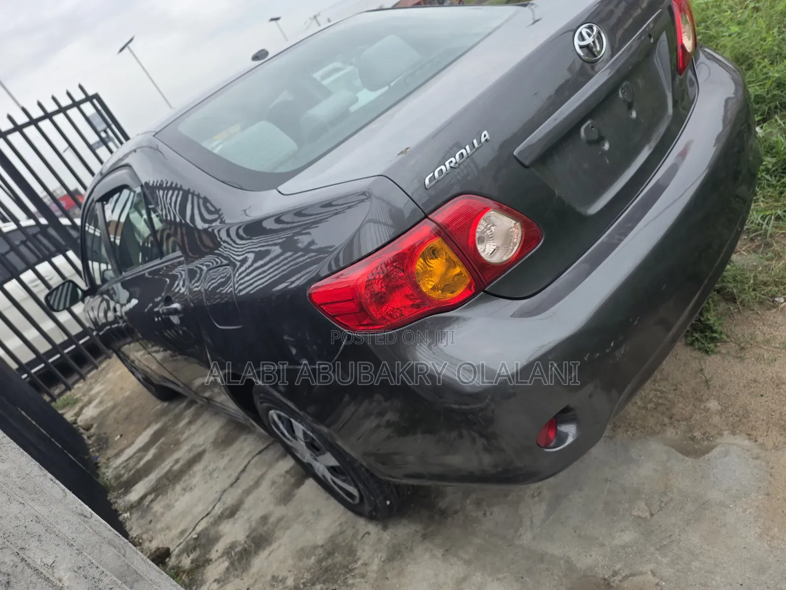 Toyota Corolla 2010 Gray