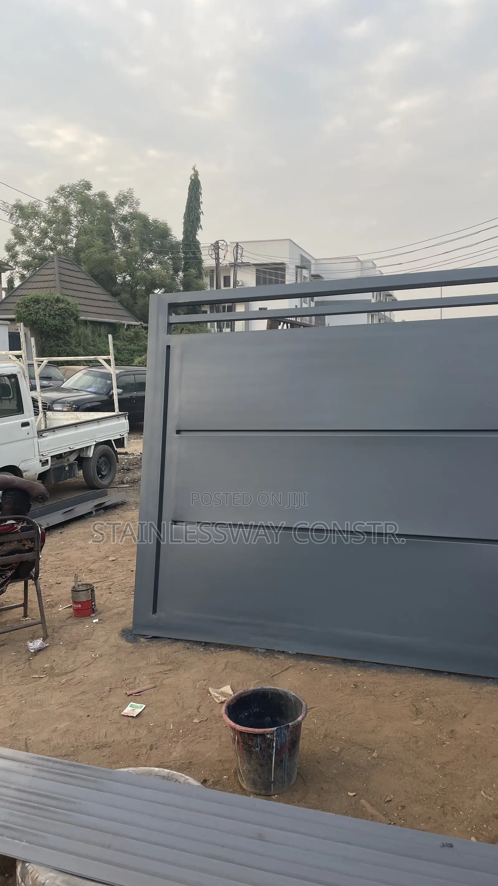 Xclusive Sliding Grey Gate