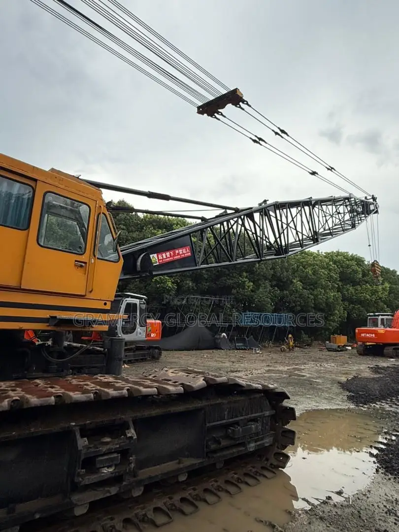 Foreign Used Hitachi 150 Tons Crawler Crane Available for Sale