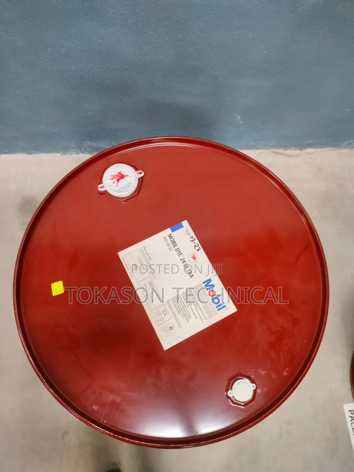 Dte 24 Ultra Hydraulic Oil.