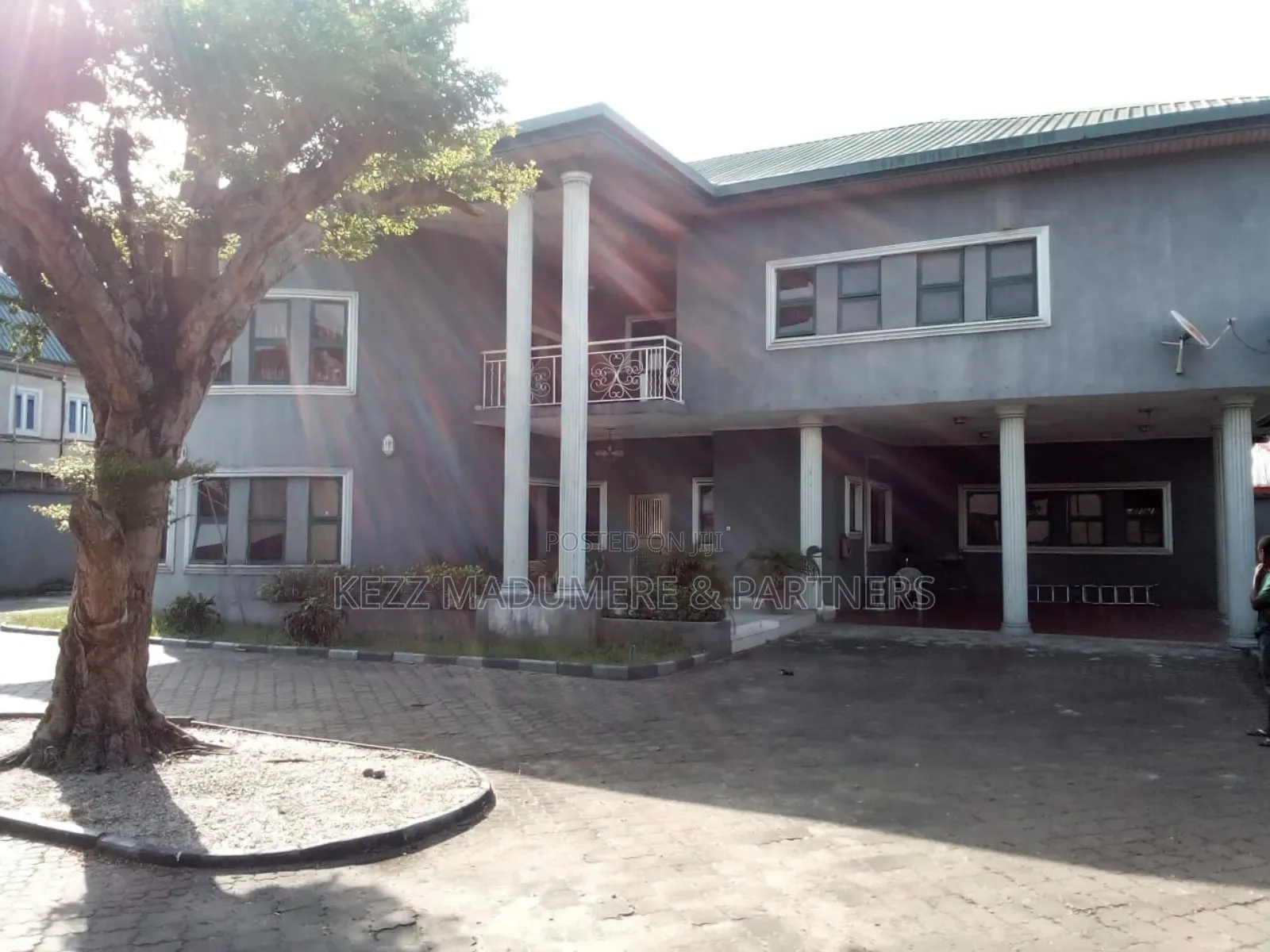 7bdrm Duplex in Ada George Area , for sale