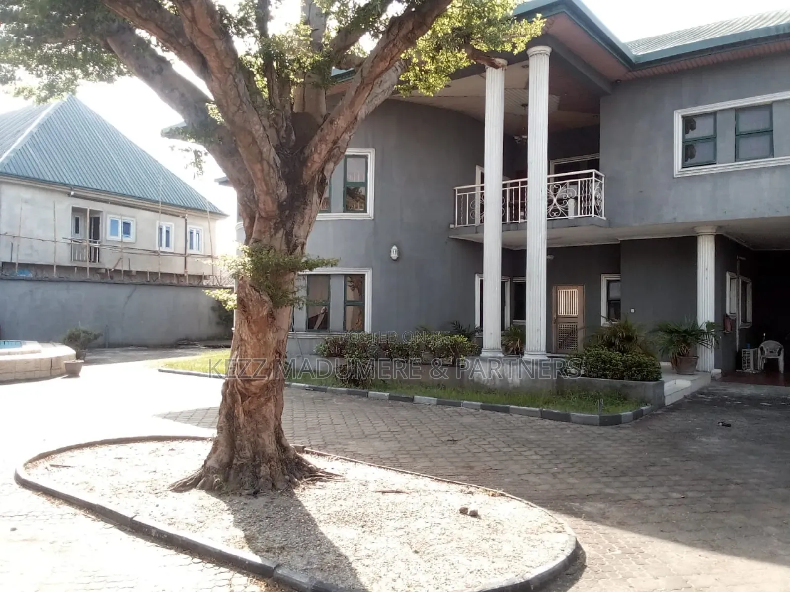7bdrm Duplex in Ada George Area , for sale