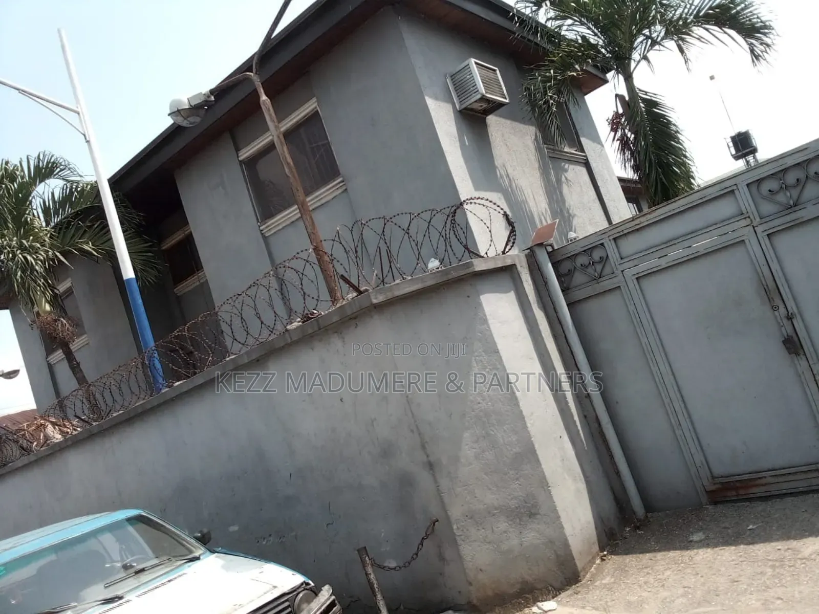 7bdrm Duplex in Ada George Area , for sale