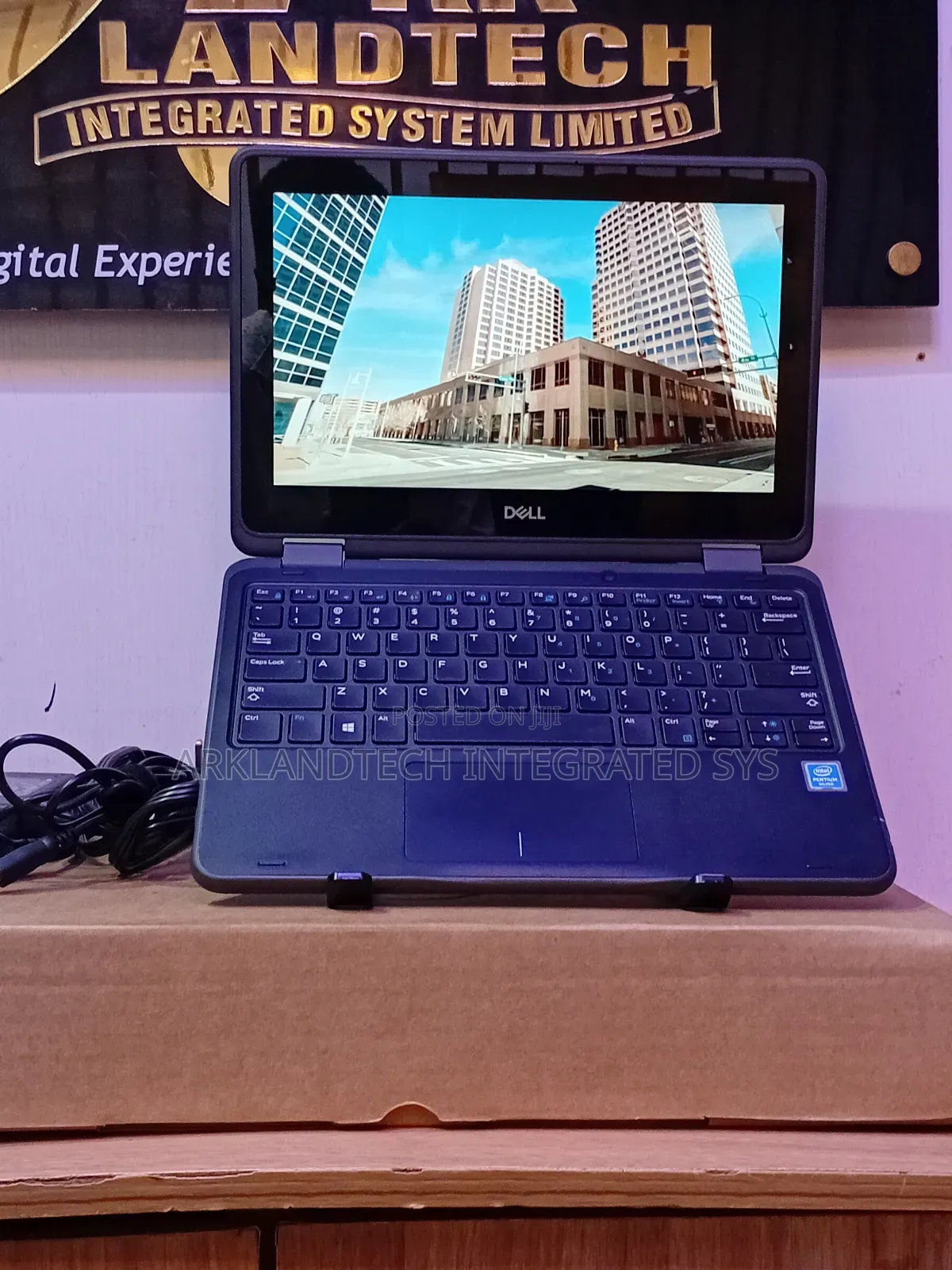 Laptop Dell Latitude 3590 8GB Intel Pentium SSD 128GB