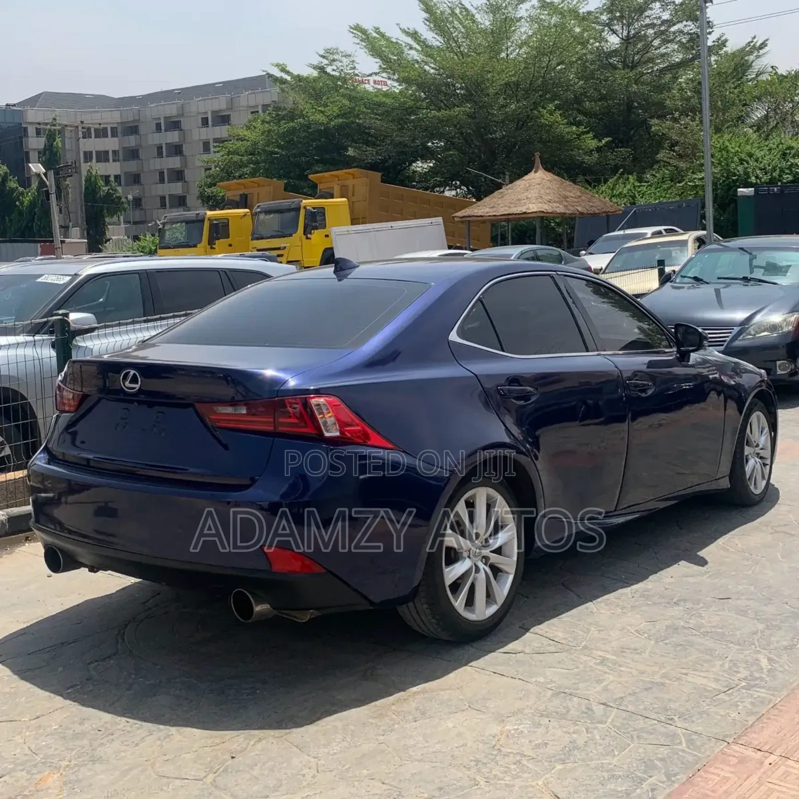 Lexus IS 2014 Blue