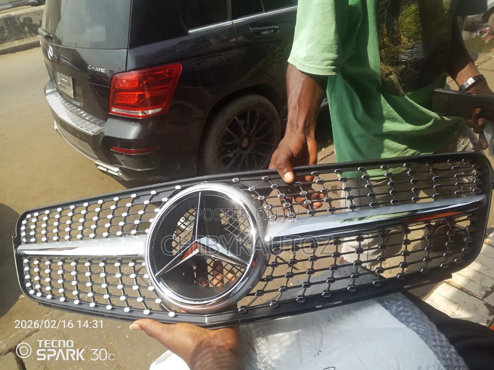 Front Grille and C300 2010 to 2014