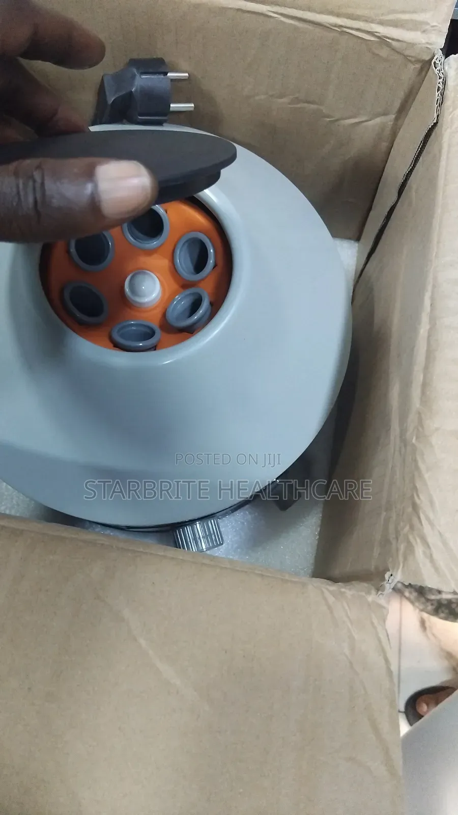 Clinical Benchtop Centrifuge - 6 Buckets