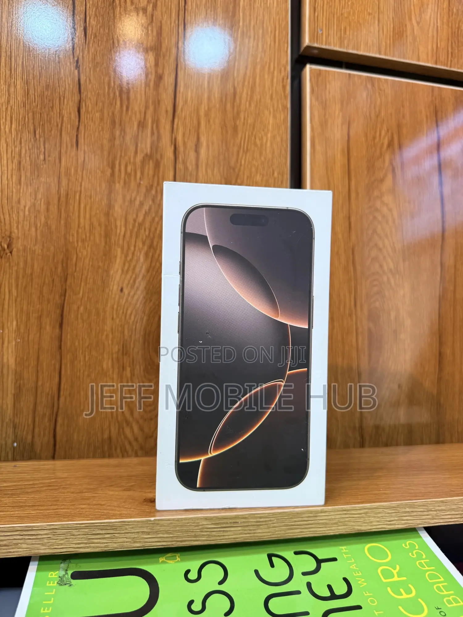 New Apple iPhone 16 Pro 256 GB Gold