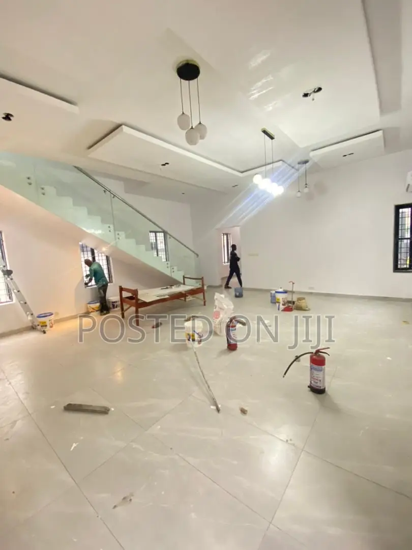 5bdrm Duplex in Admiralty, Lekki Phase 1 for rent