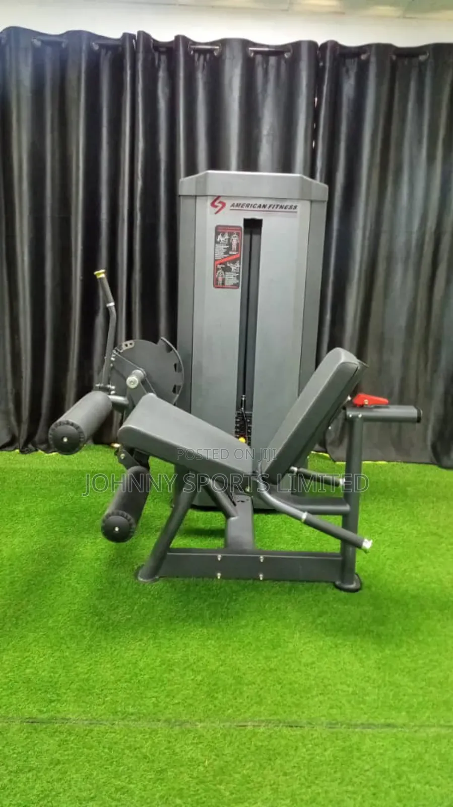 American Fitness Leg Extension Machine