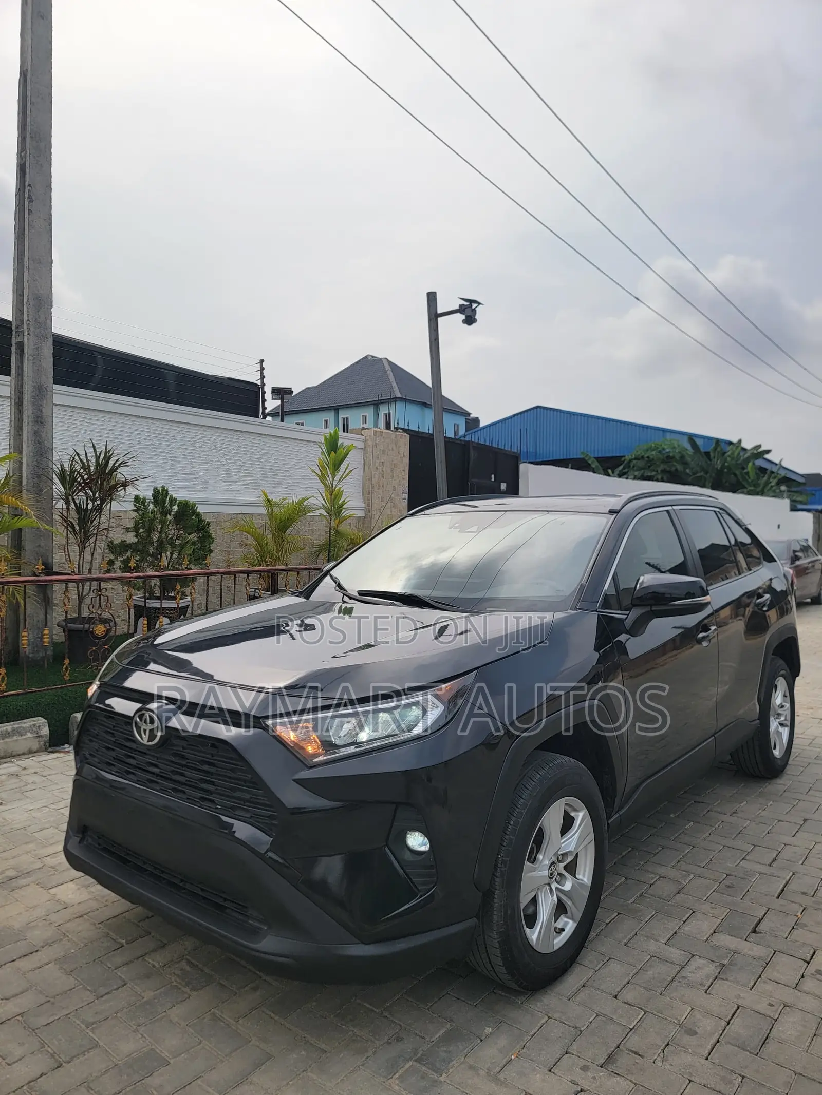 Toyota RAV4 XLE Premium AWD 2019 Black