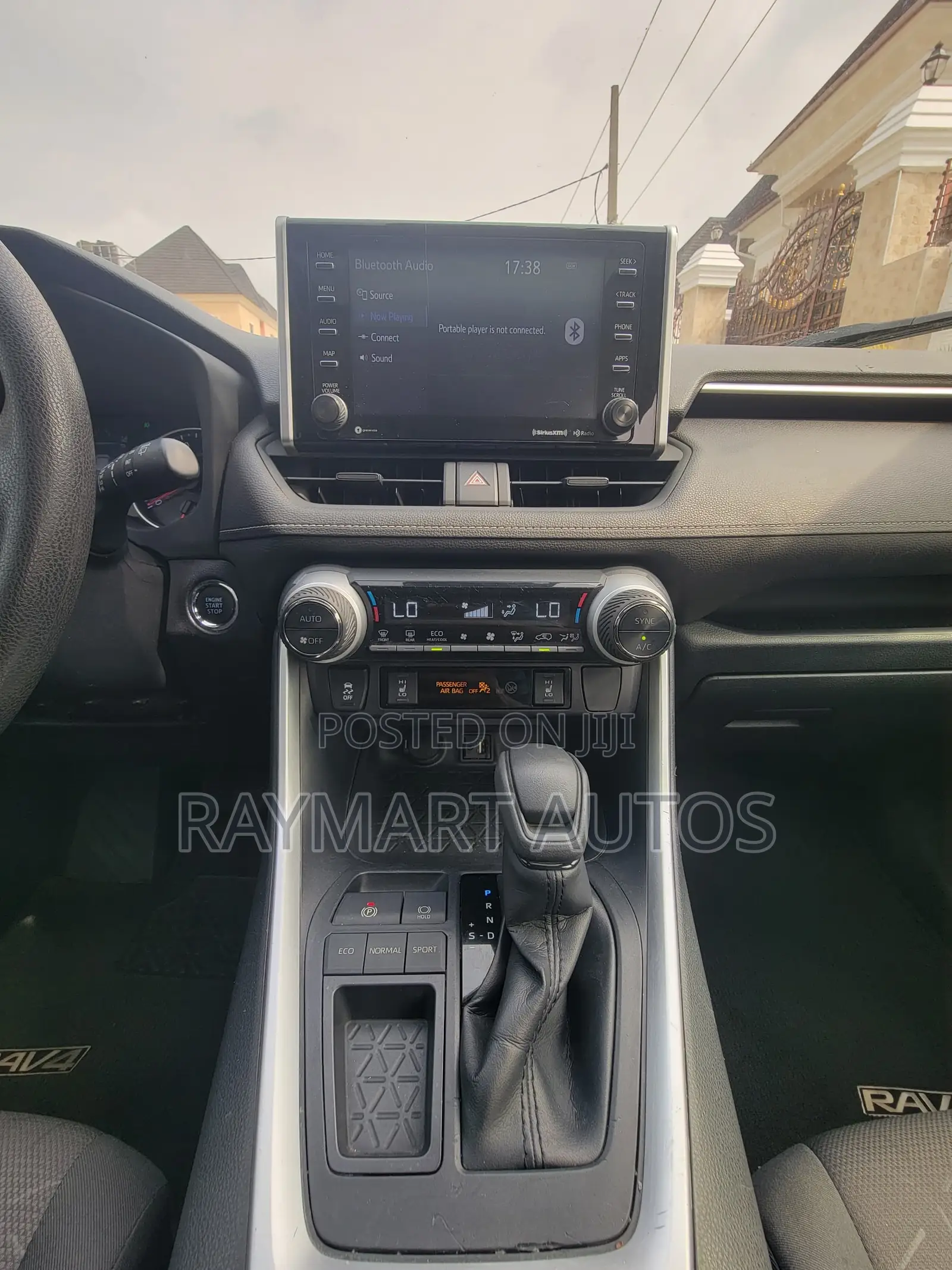Toyota RAV4 XLE Premium AWD 2019 Black