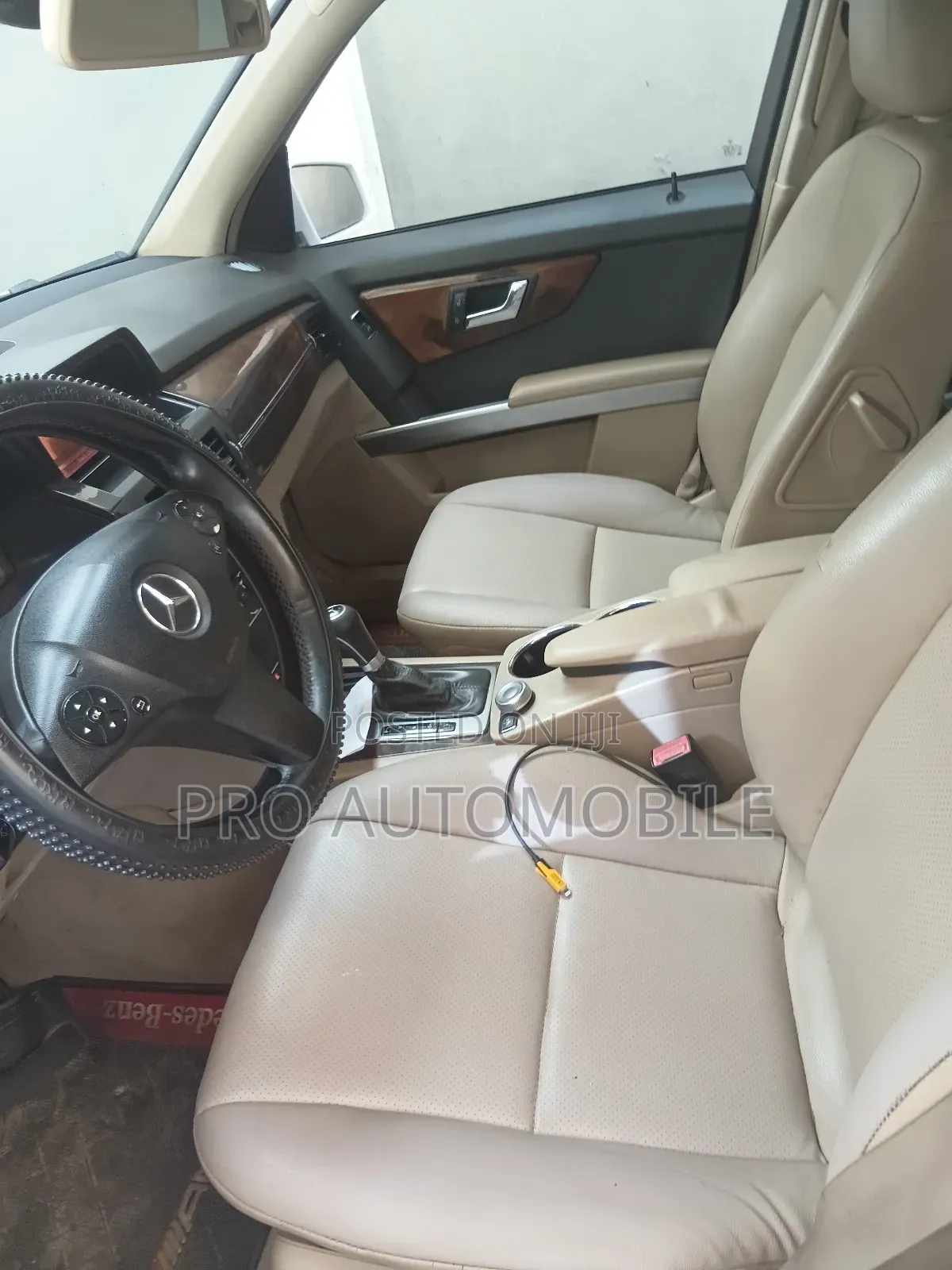 Mercedes-Benz GLK-Class 350 2011 White