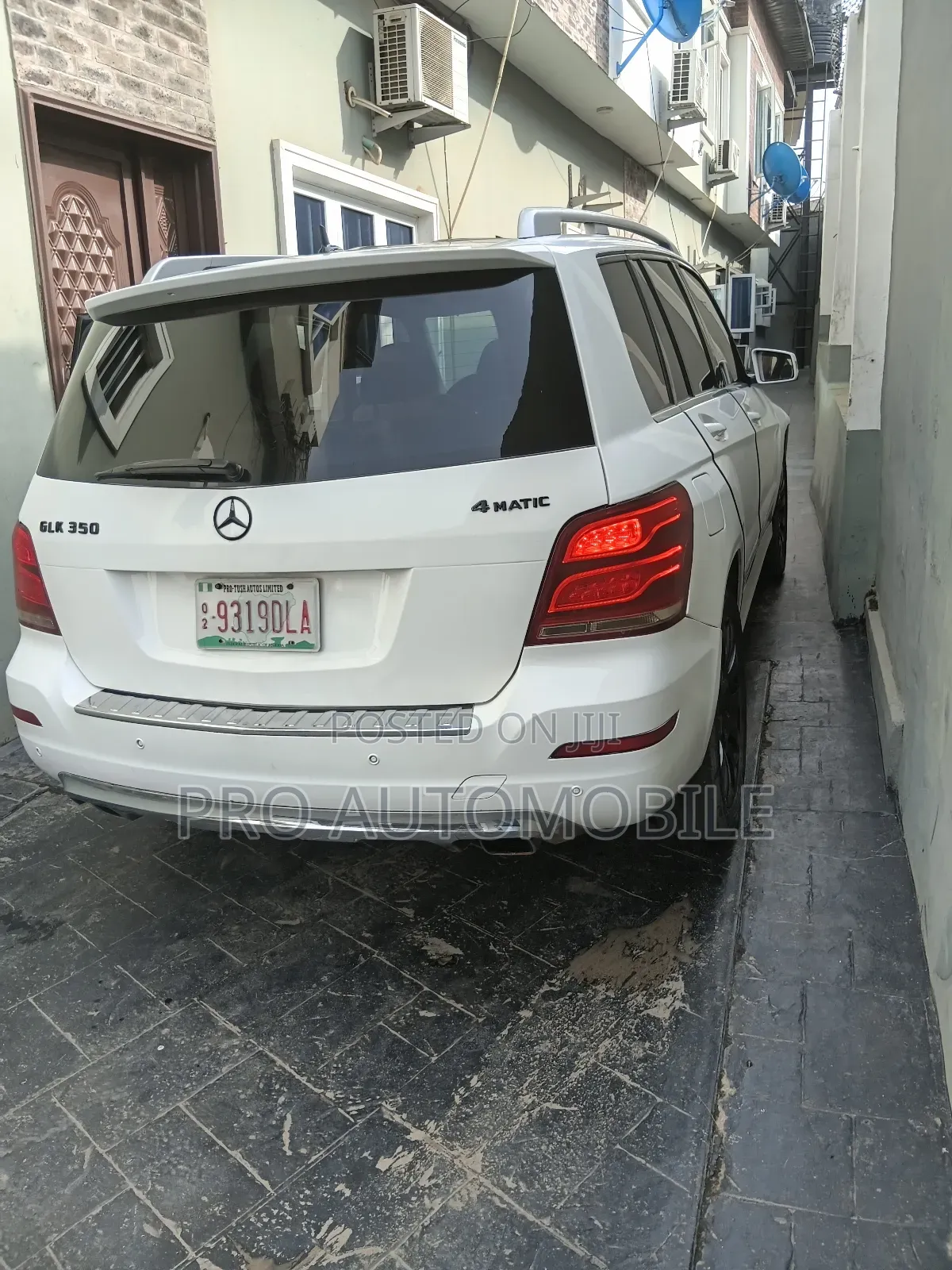 Mercedes-Benz GLK-Class 350 2011 White