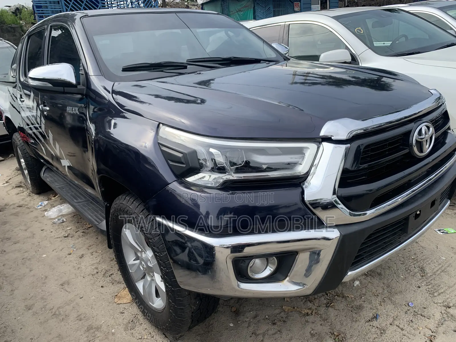 Toyota Hilux 2019 Blue