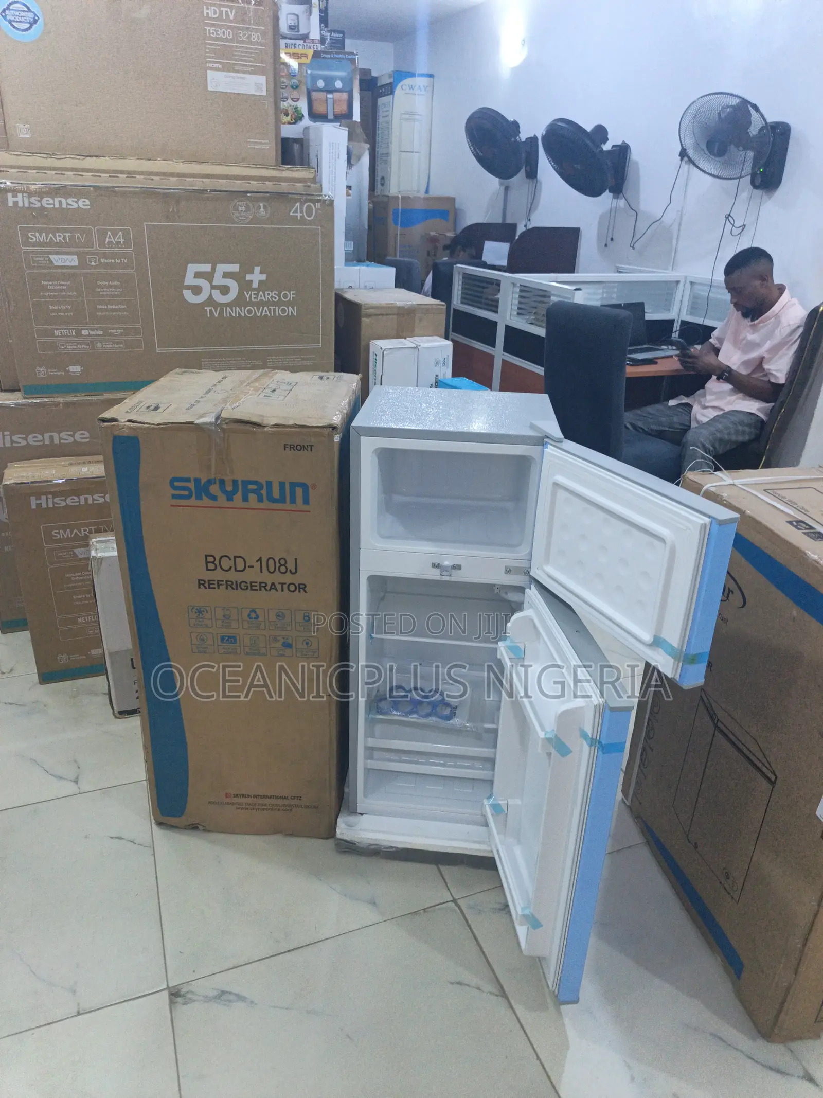 Skyrun 108l Double Door Cooling Fridge