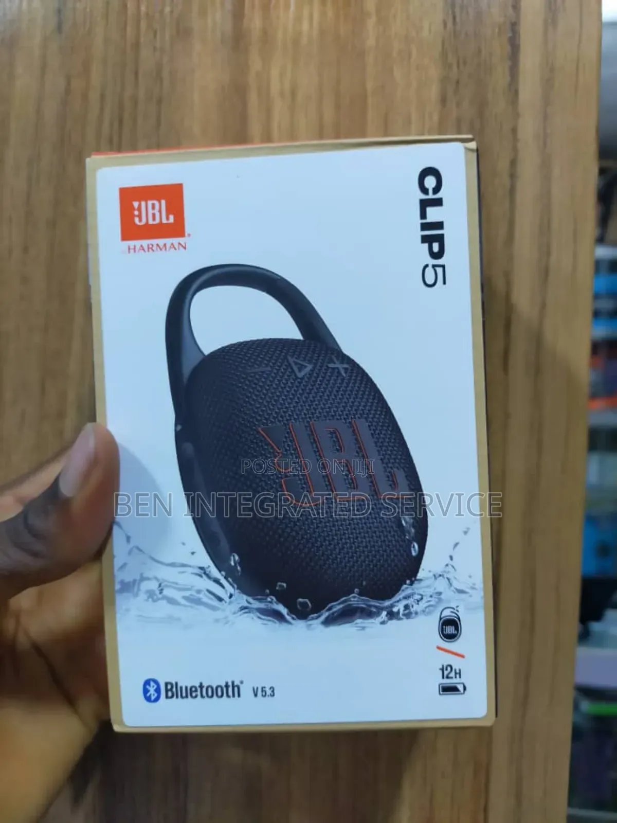 JBL Clip 5 for Quantity Sound and Amazing Bass