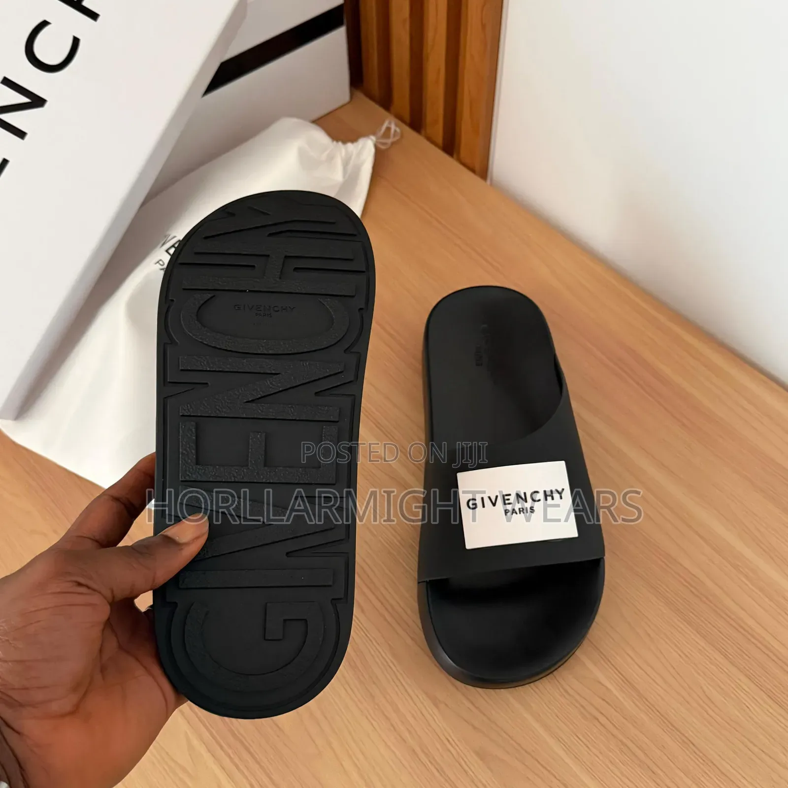 Givenchy Luxury Slide for Matured