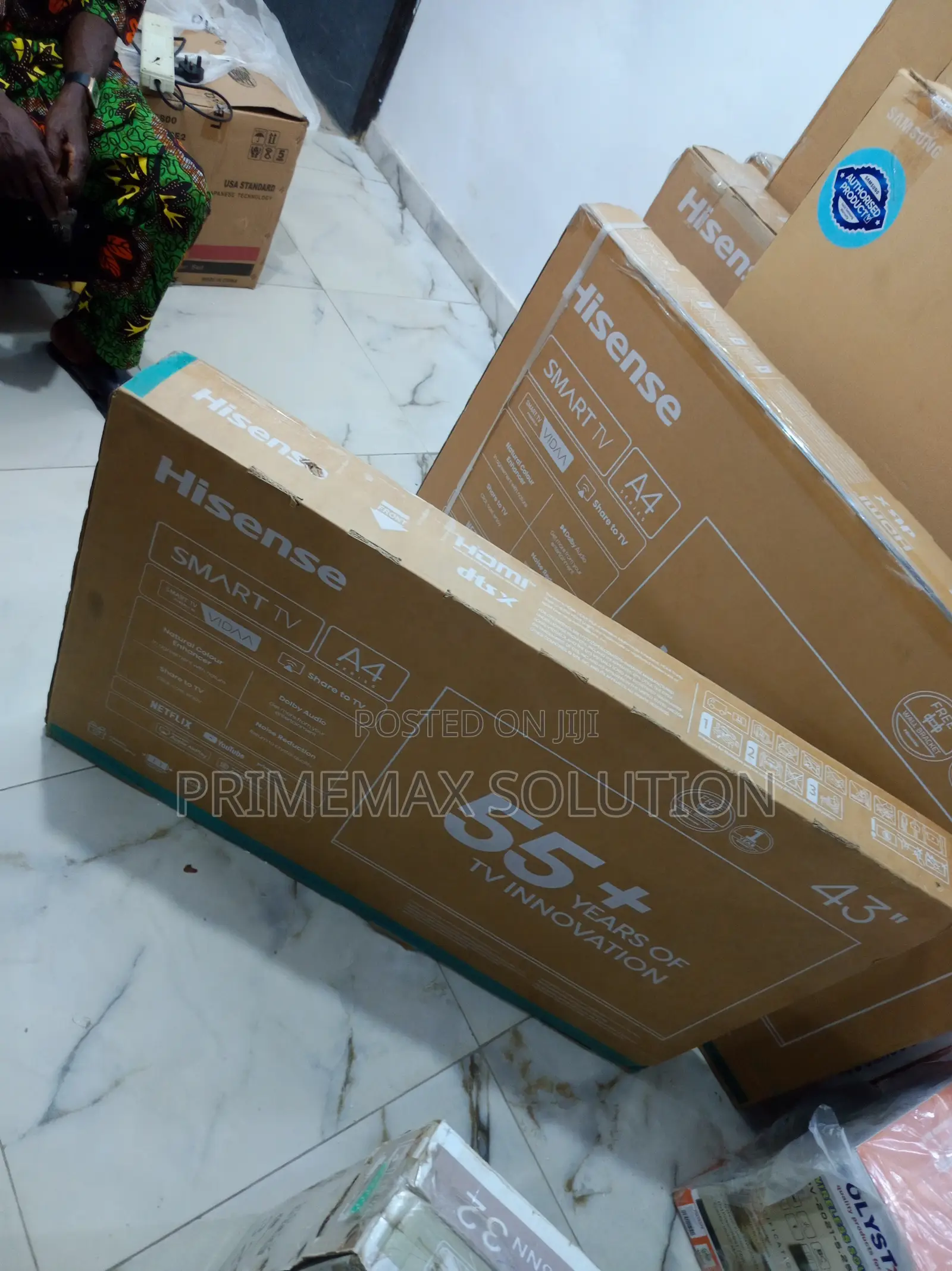 Hisense 43" Roku Ready Entertainment Hub