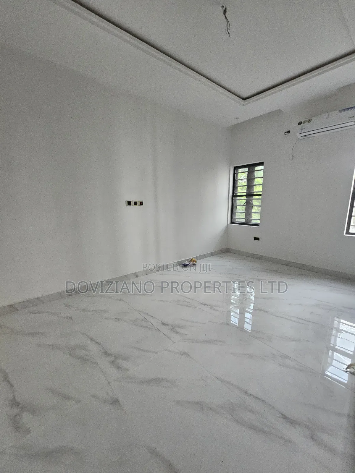 3bdrm Apartment in Ikeja GRA for rent