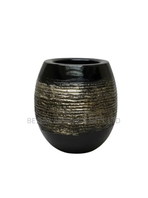 Egg Classic Planter ( Rustic Design) – 33cm