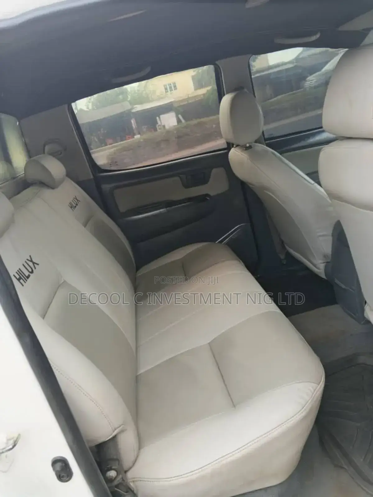 Toyota Hilux SR 4x4 2015 White