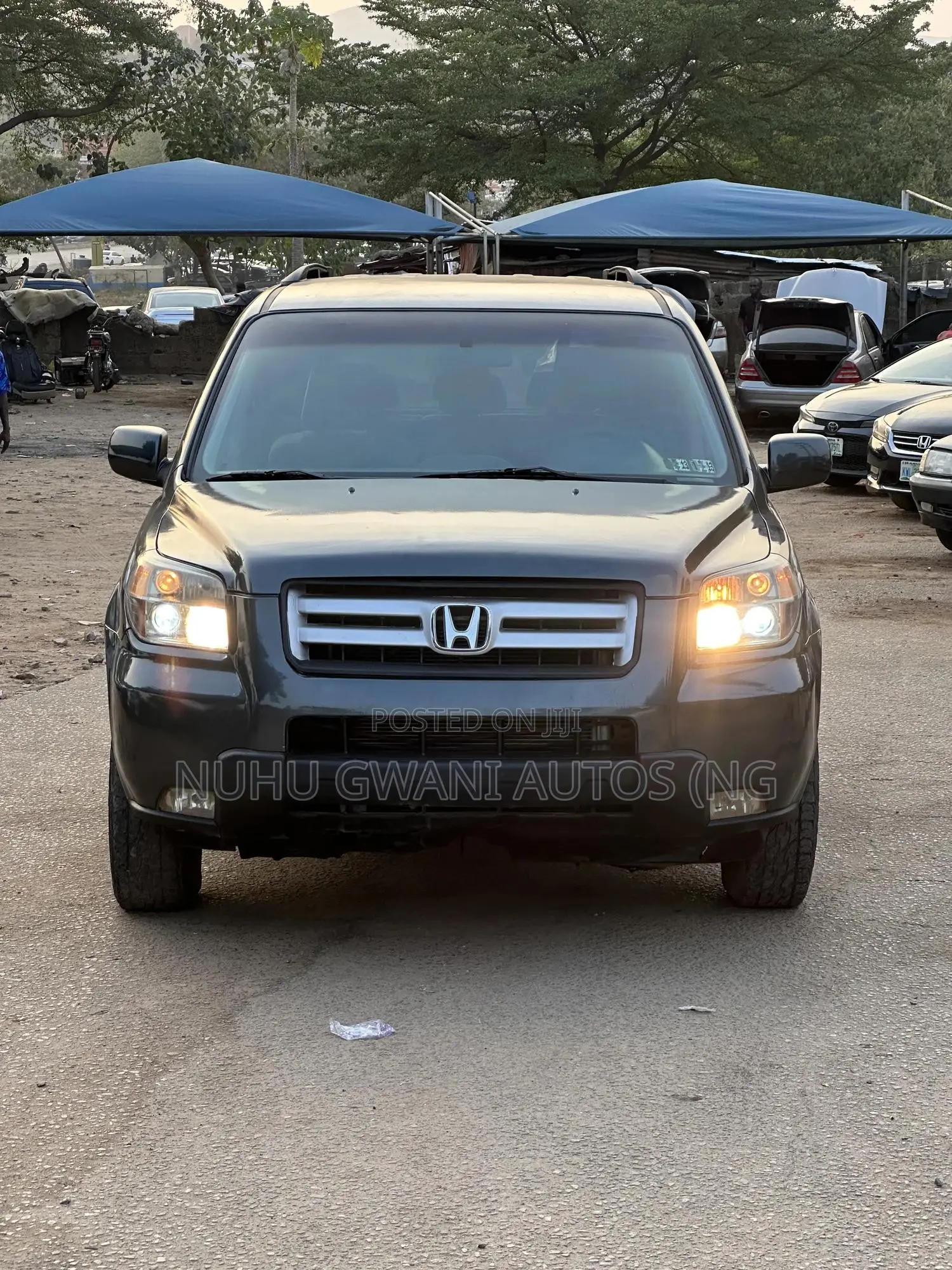 Honda Pilot 2005 Gray