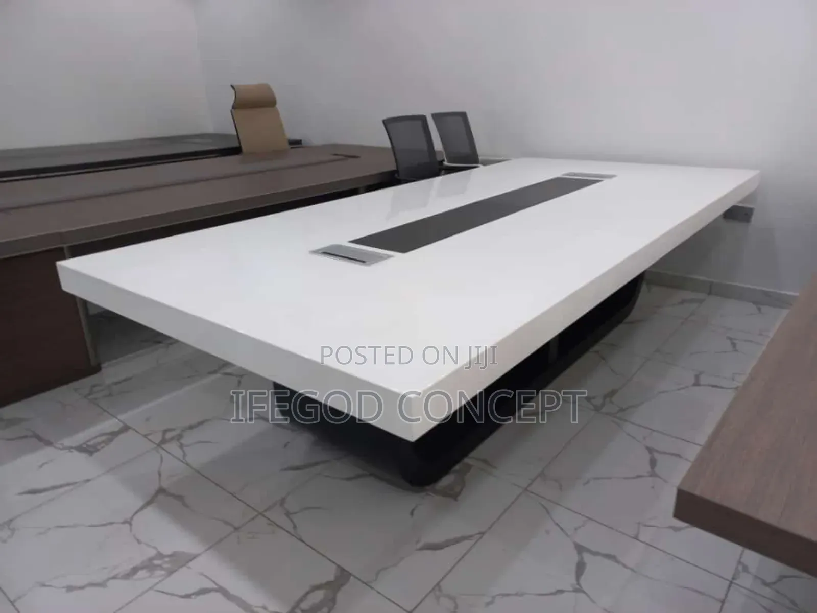 Classic Modern Conference Desk