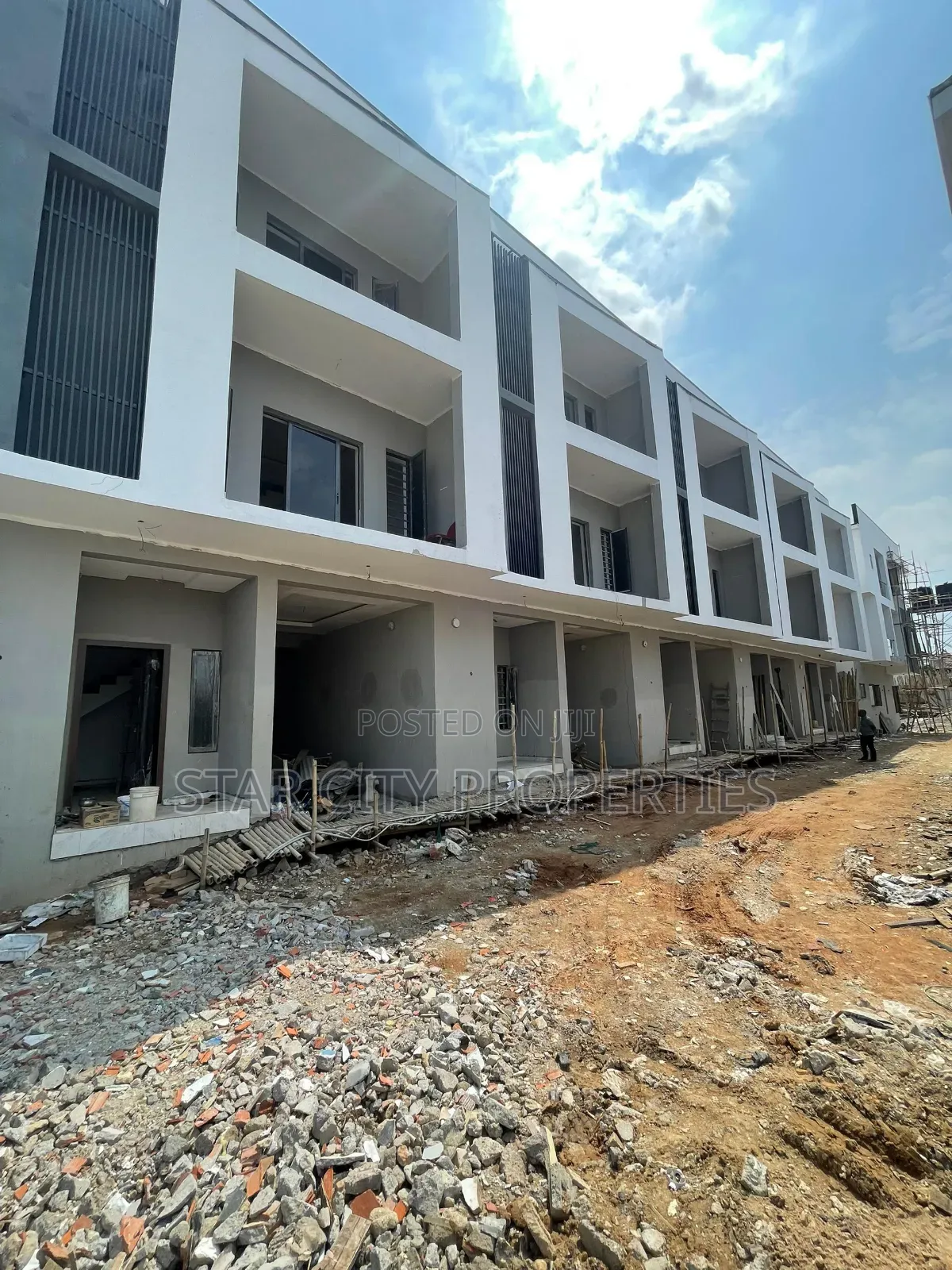 4bdrm Townhouse/Terrace in Ogudu Gra Lagos for sale