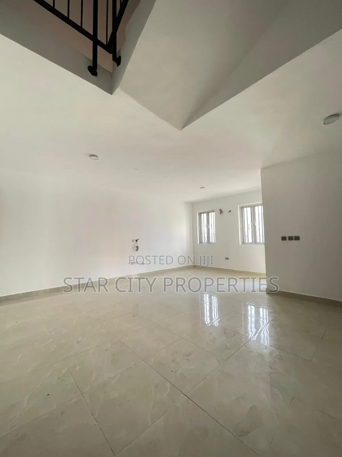 4bdrm Townhouse/Terrace in Yaba Lagos for sale