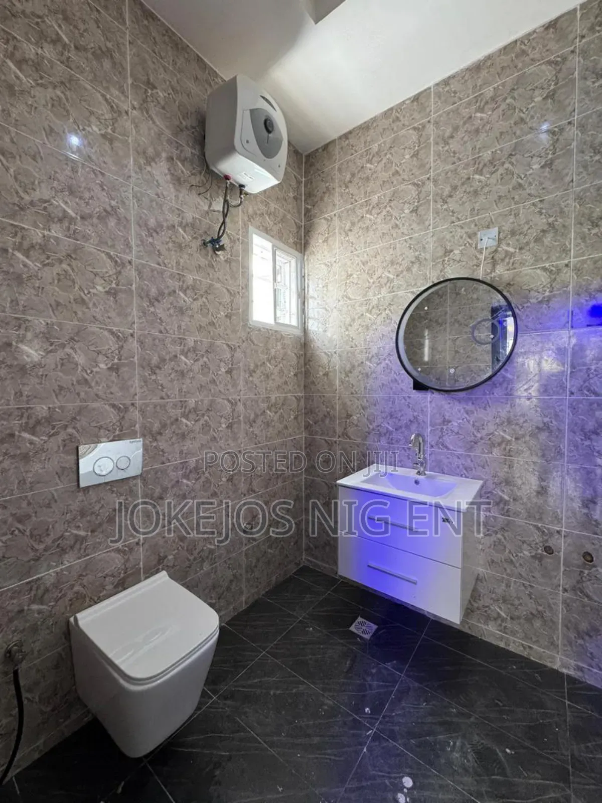5bdrm Duplex in Osapa London Lekki for sale