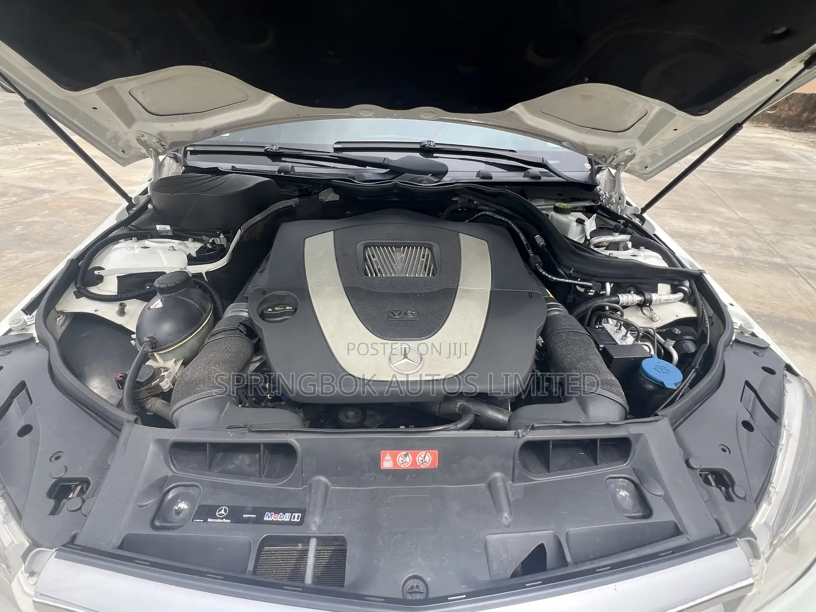Mercedes-Benz C300 2008 White