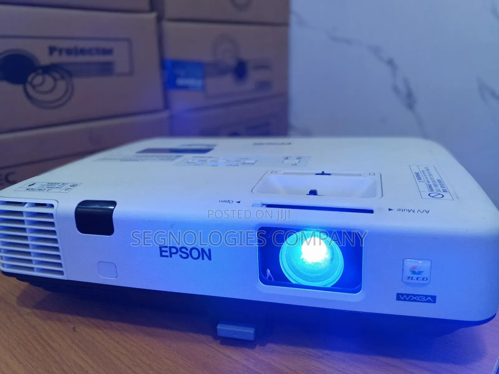 Epson Eb-1940w 3lcd 4200 Lumens Projector