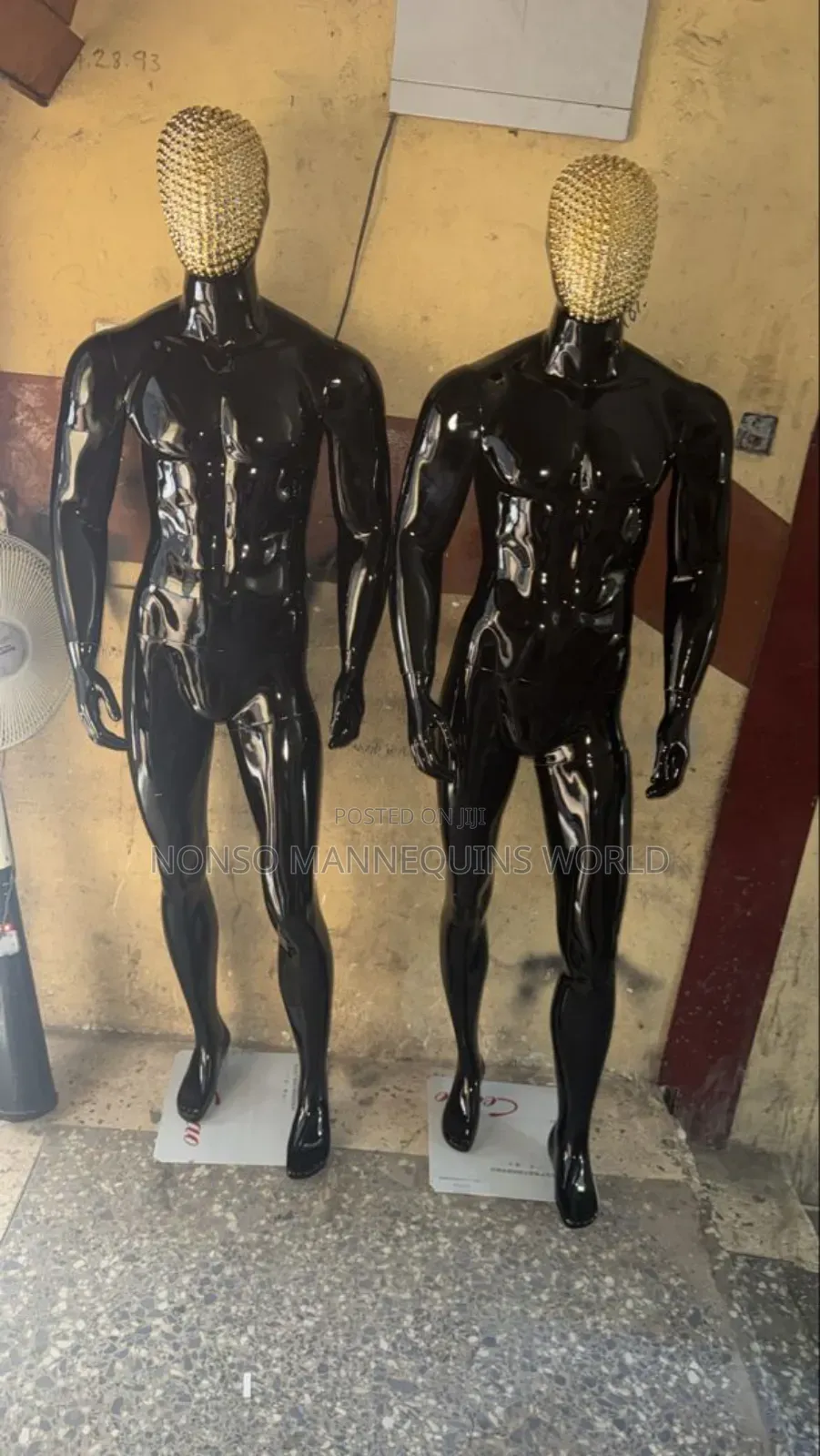 Glossy Black Stone Face Huge Fibre Male Mannequins
