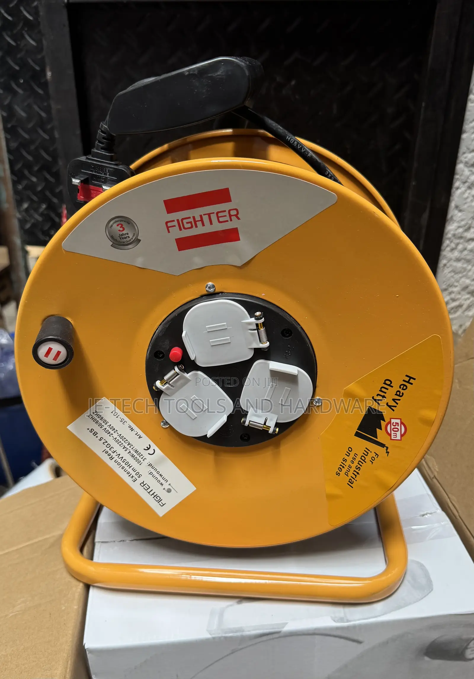 Heavy Duty 50m Extension Cable Reel - 13a / 2.5mm Wire