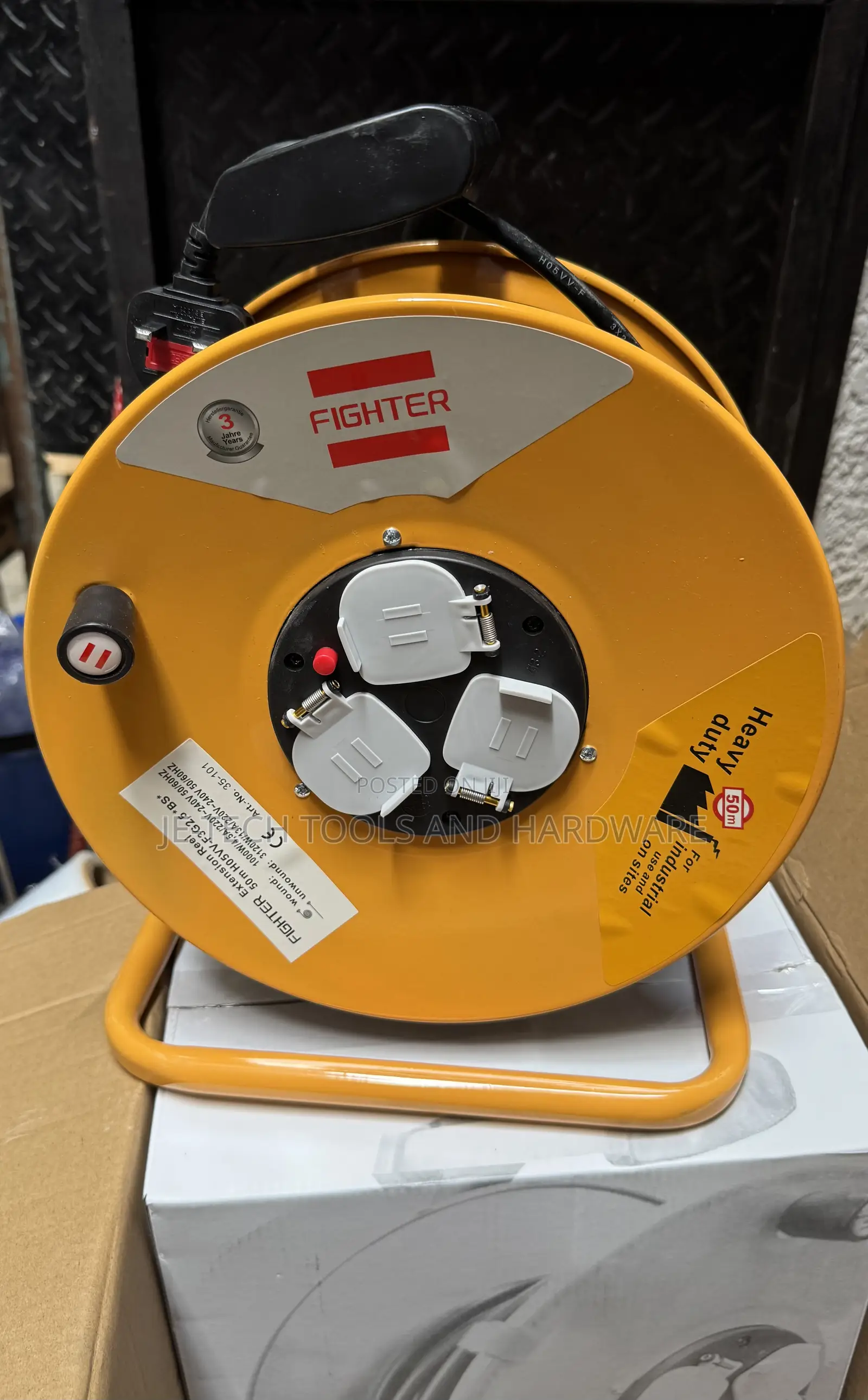 Heavy Duty 50m Extension Cable Reel - 13a / 2.5mm Wire