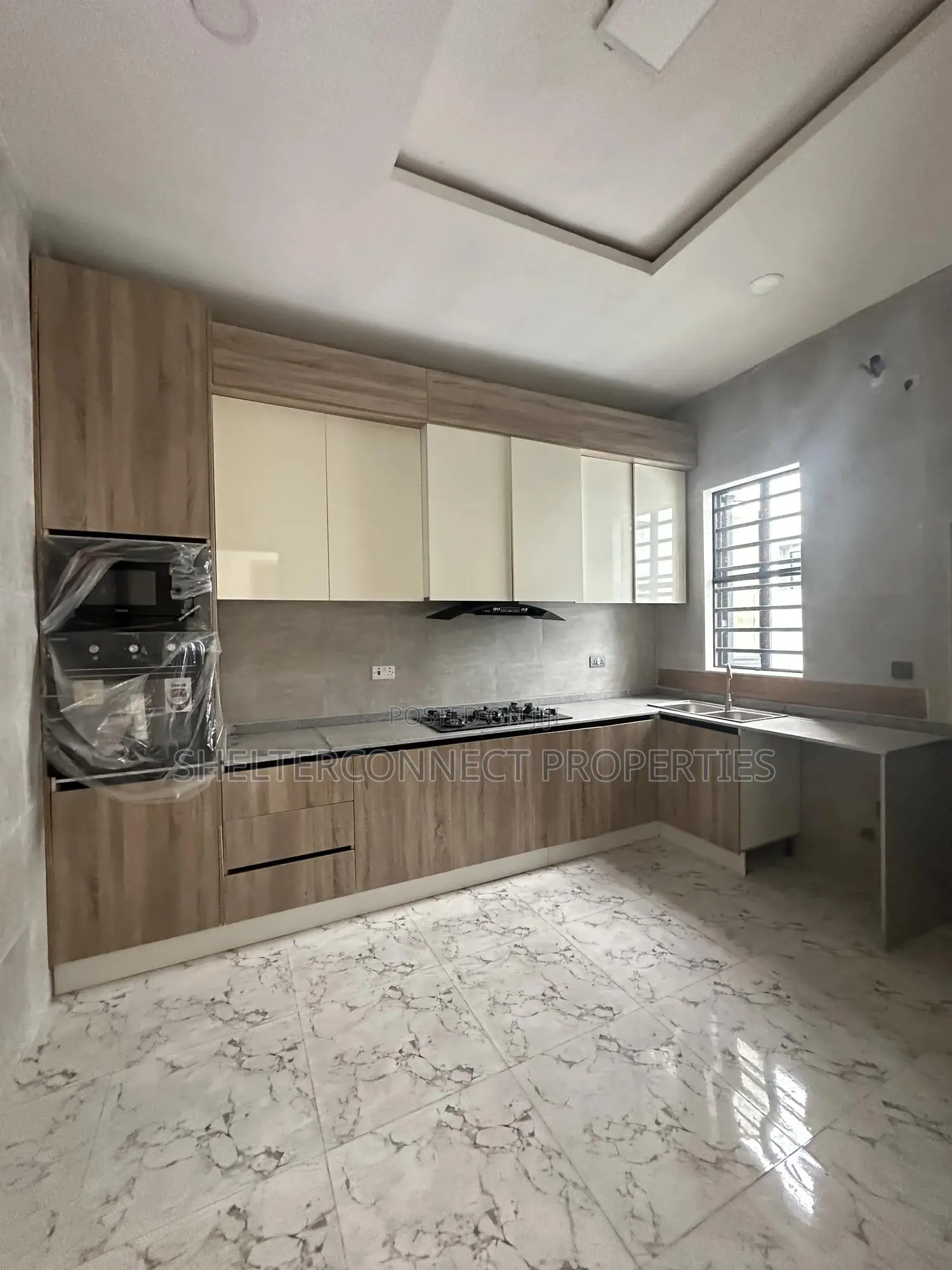 3bdrm Townhouse/Terrace in Ajah for sale