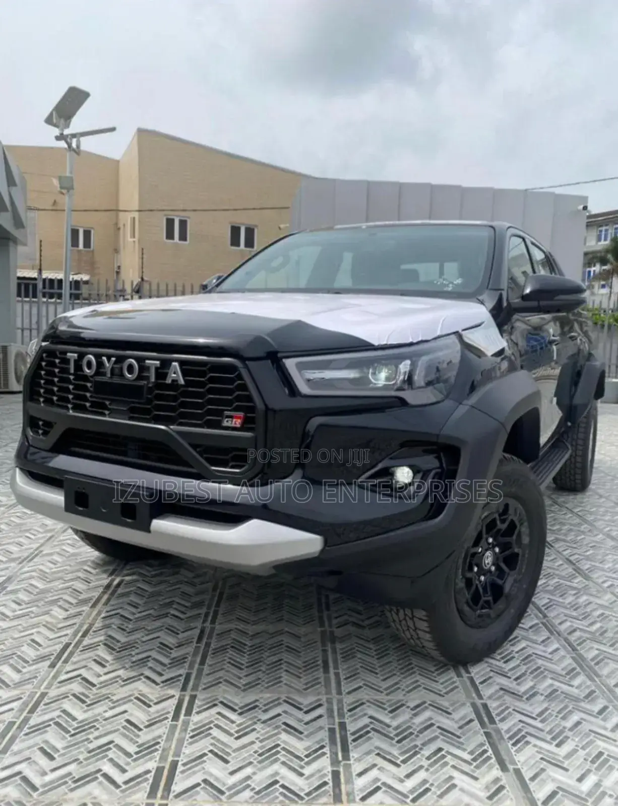 Head Lamp Hilux 2024