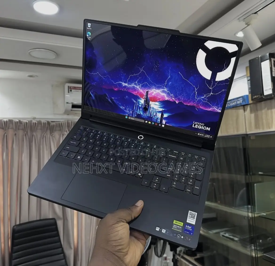 New Laptop Lenovo Legion 7 32GB Nvidia SSD 1T