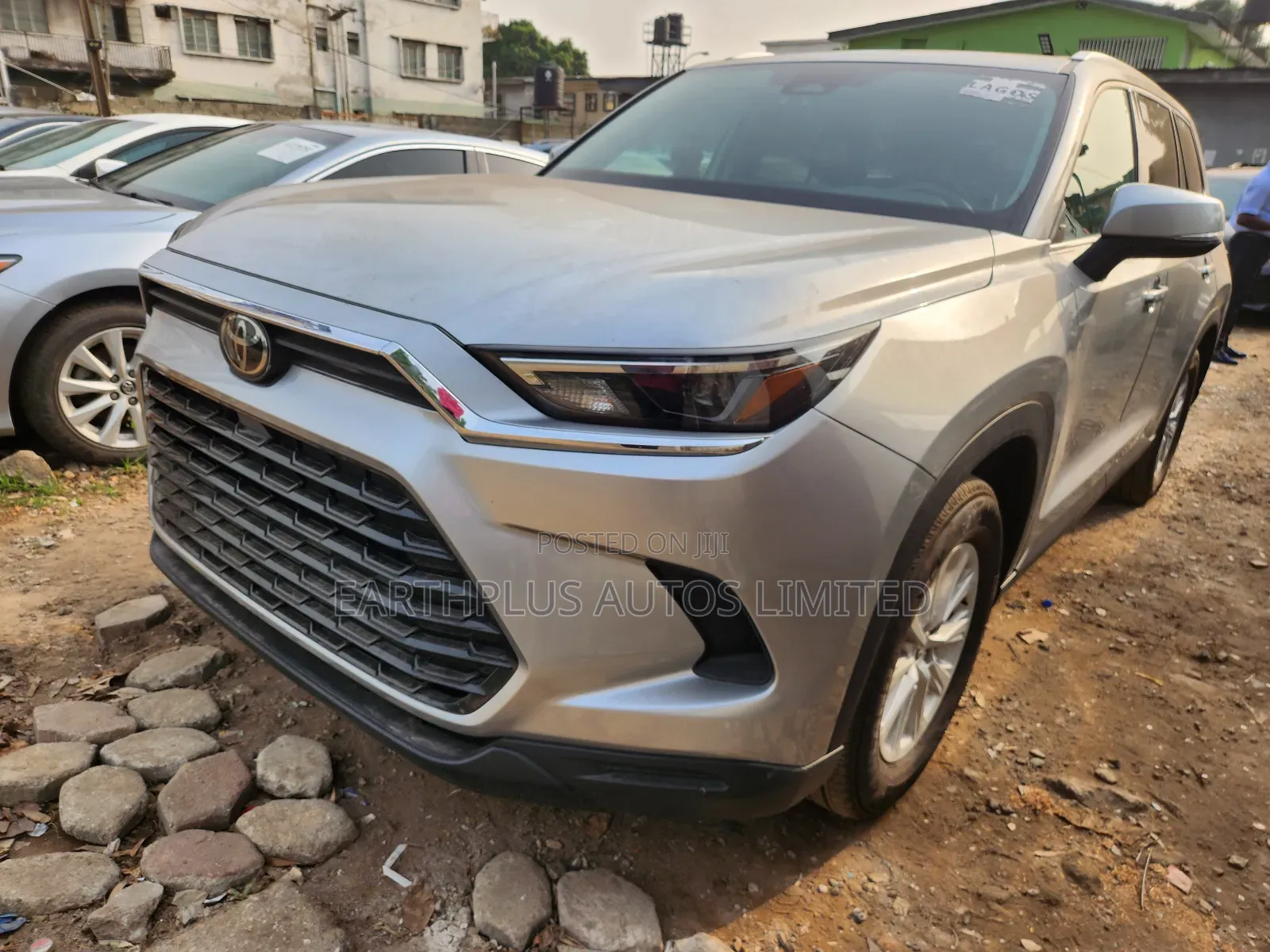 Toyota Grand Highlander XLE AWD 2024 Silver