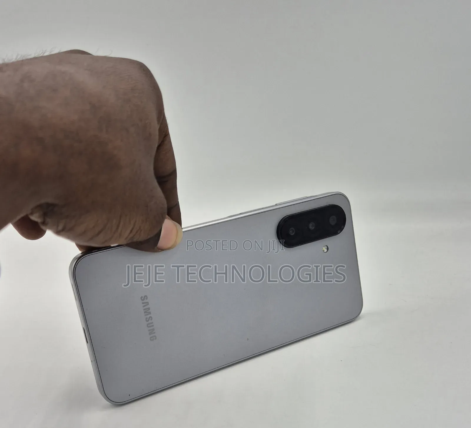 Samsung Galaxy A17 128 GB Gray
