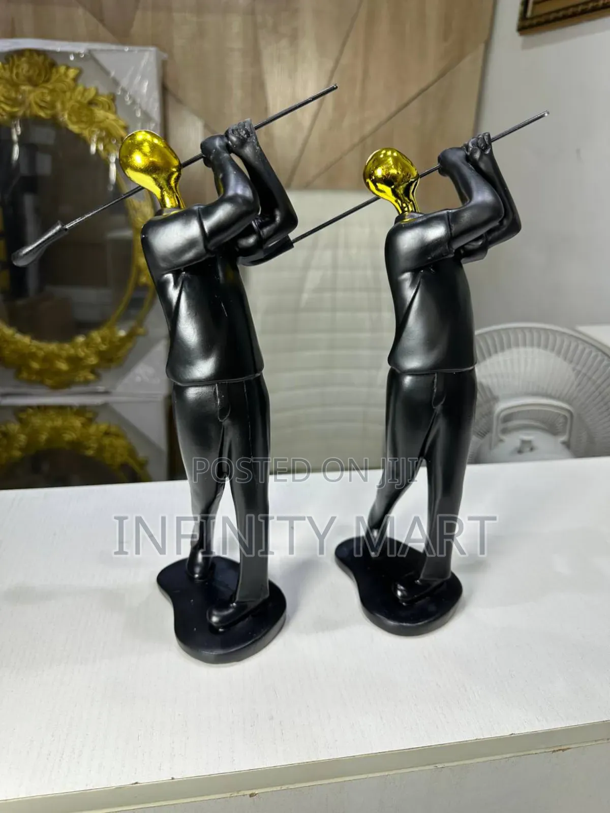 Trendy Golf Man Decor