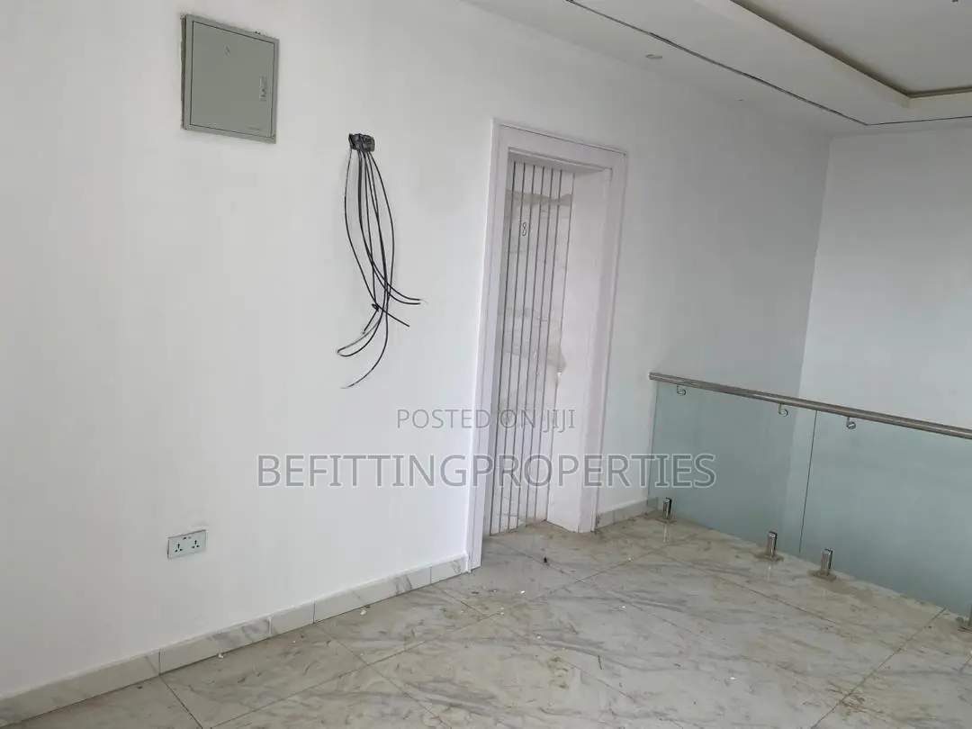 4bdrm Duplex in Ogudu GRA for sale