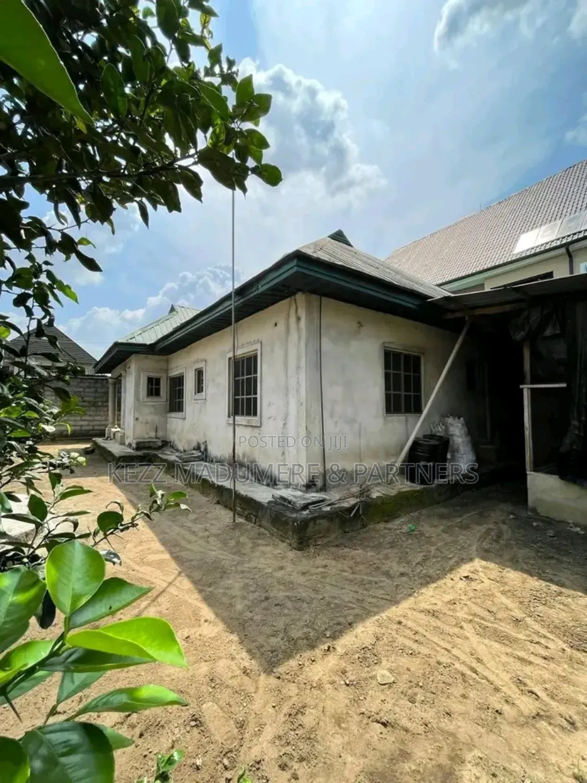 3bdrm Bungalow in Eneka, Port Harcourt for sale