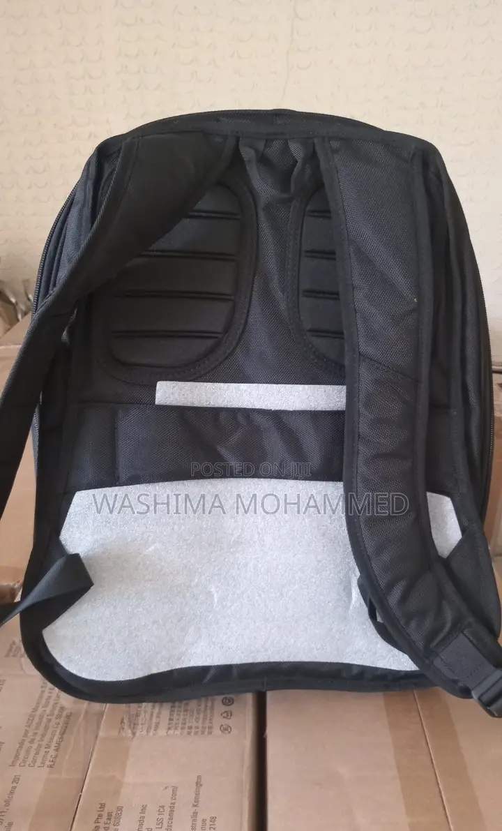 Kensington Contour 2.0 Business Laptop Backpack 15.6"