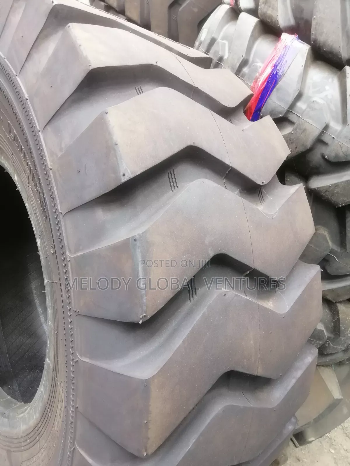 20.5-25 Laudwin Tires
