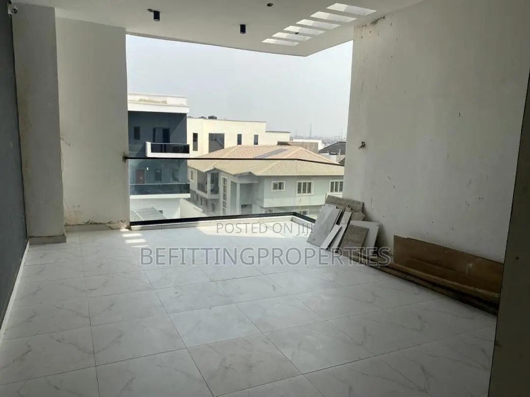 4bdrm Duplex in Ogudu GRA for sale