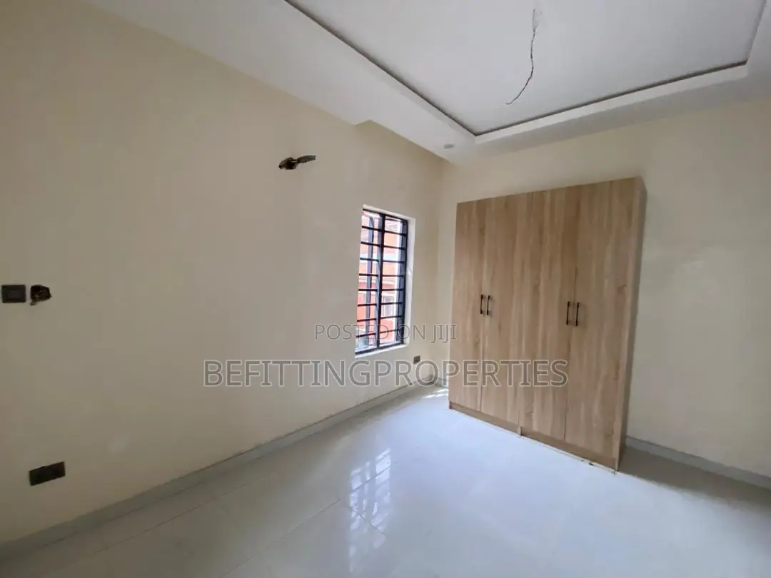 4bdrm Duplex in Ogudu GRA for sale