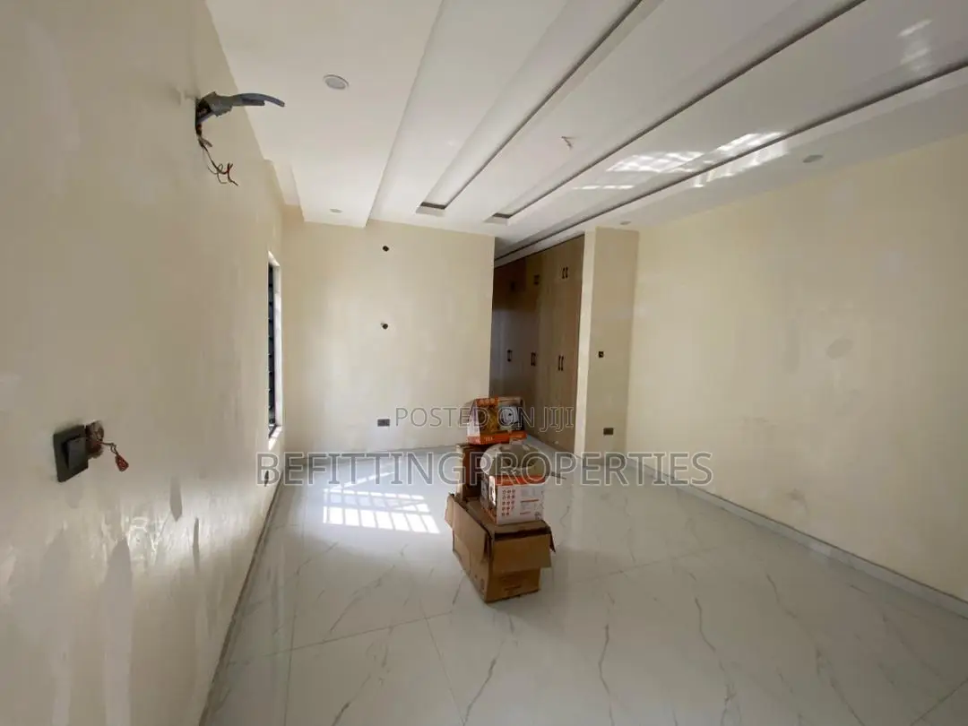 4bdrm Duplex in Ogudu GRA for sale